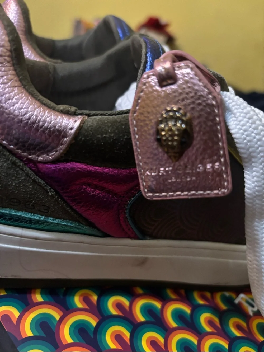 Kurt Geiger sneakers accents olive